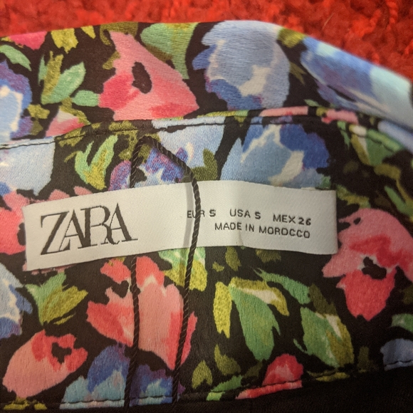 Zara floral skirt with belt - Picture 3 of 4